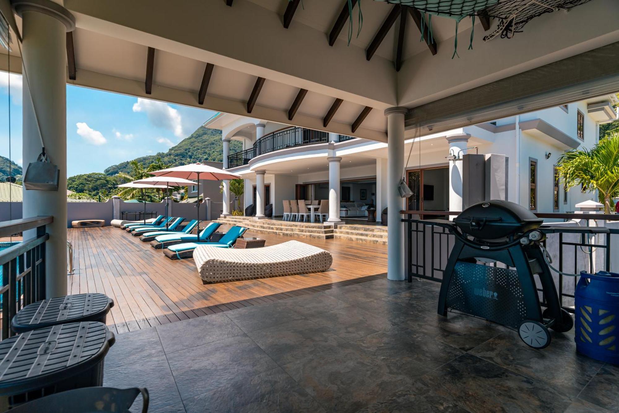 D'Offay Seaview Apartments Beau Vallon  Exterior photo