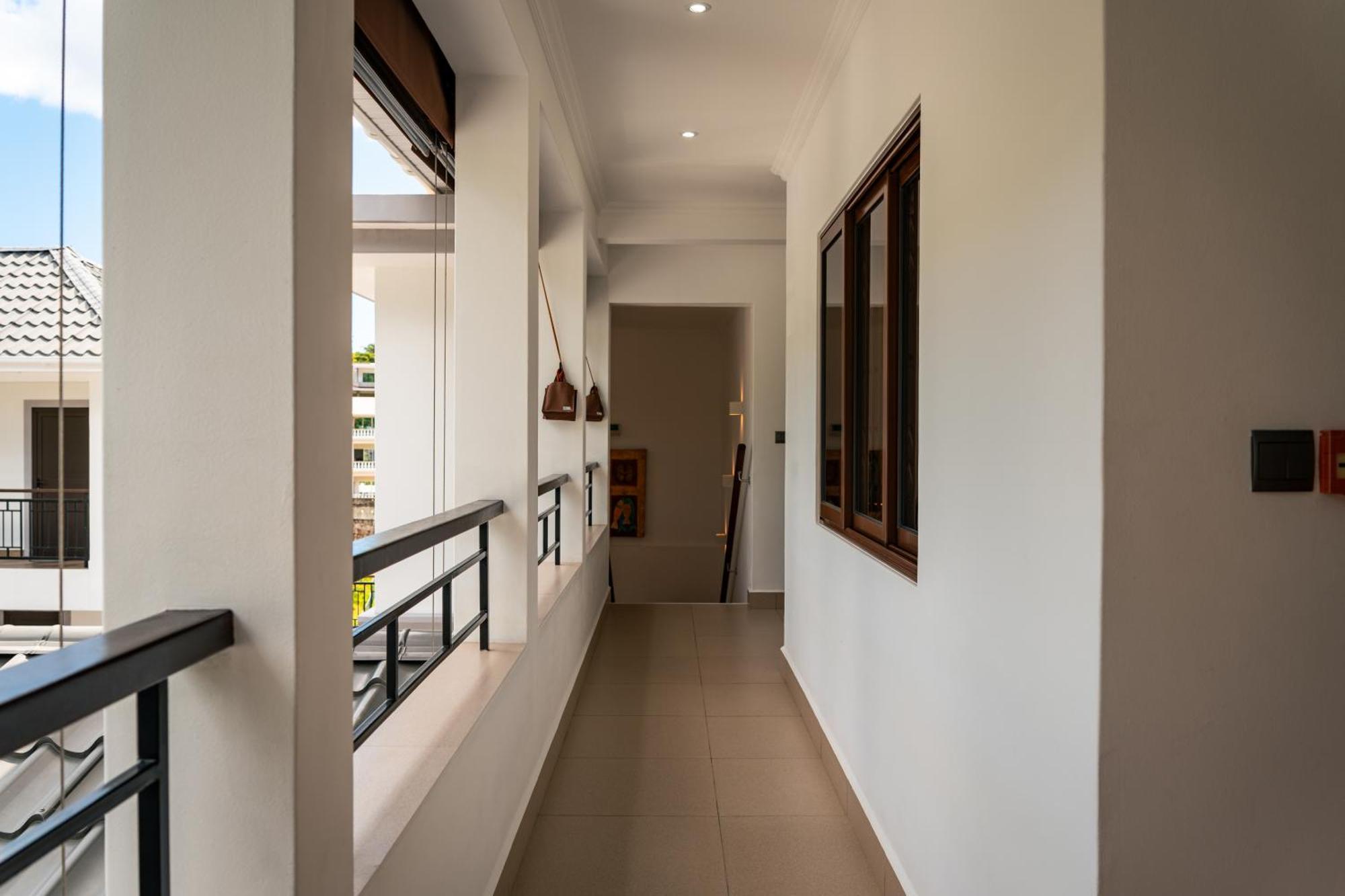 D'Offay Seaview Apartments Beau Vallon  Exterior photo