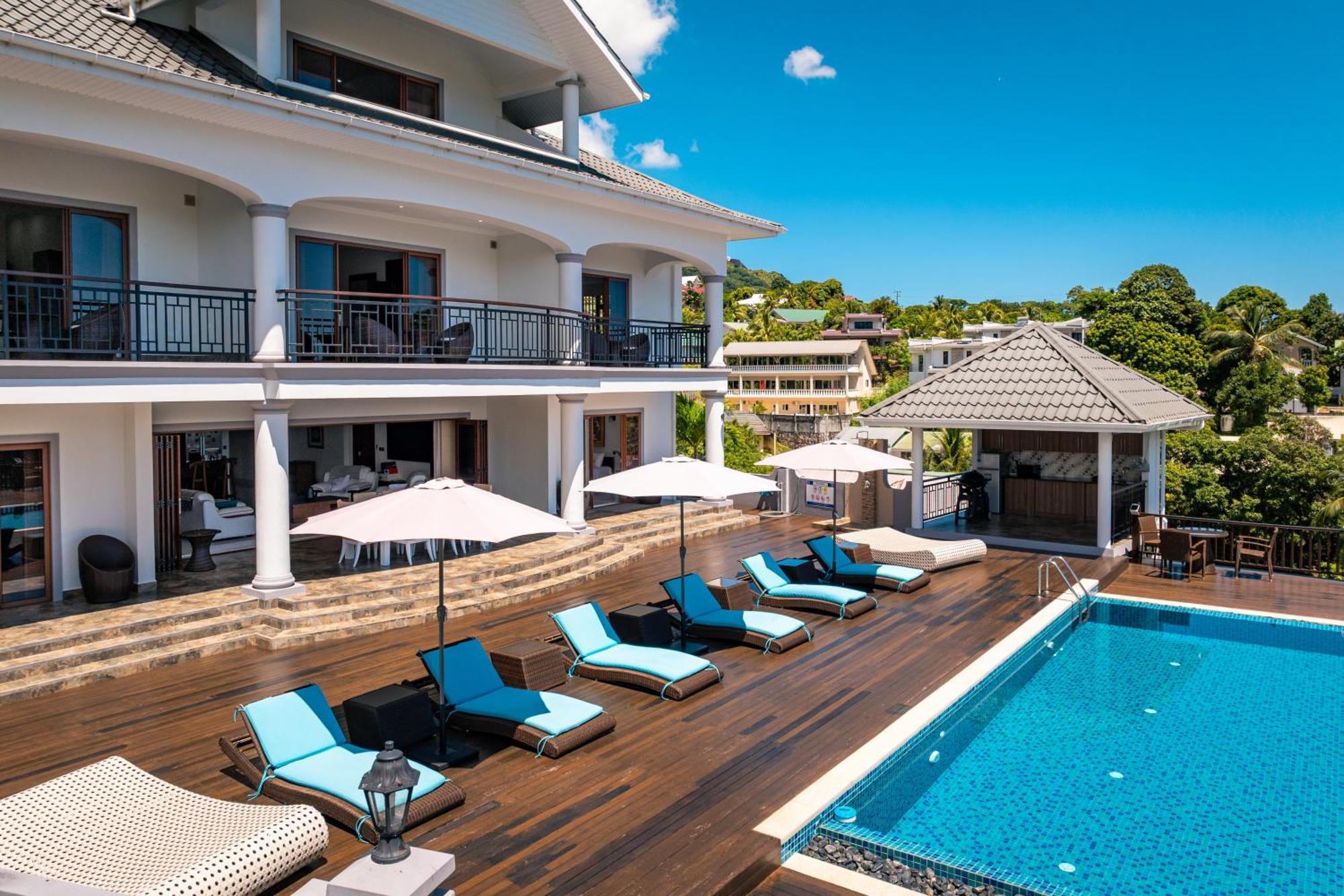 D'Offay Seaview Apartments Beau Vallon  Exterior photo